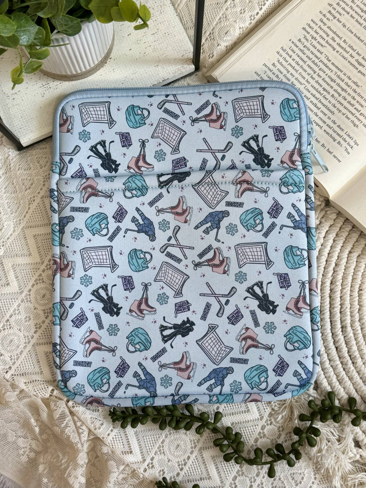8x10 Hockey Book Sleeve | Book Sleeve | Kindle Storage