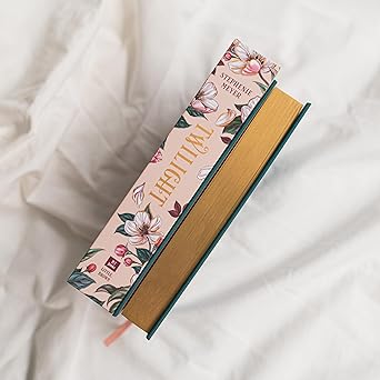 Twilight: Deluxe Collector’s Edition (The Twilight Saga)