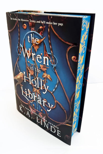 The Wren in the Holly Library (Deluxe Limited Edition): An Enemies-to-Lovers Romantasy in a Post-Monster-War New York City (Oak & Holly Cycle, 1)