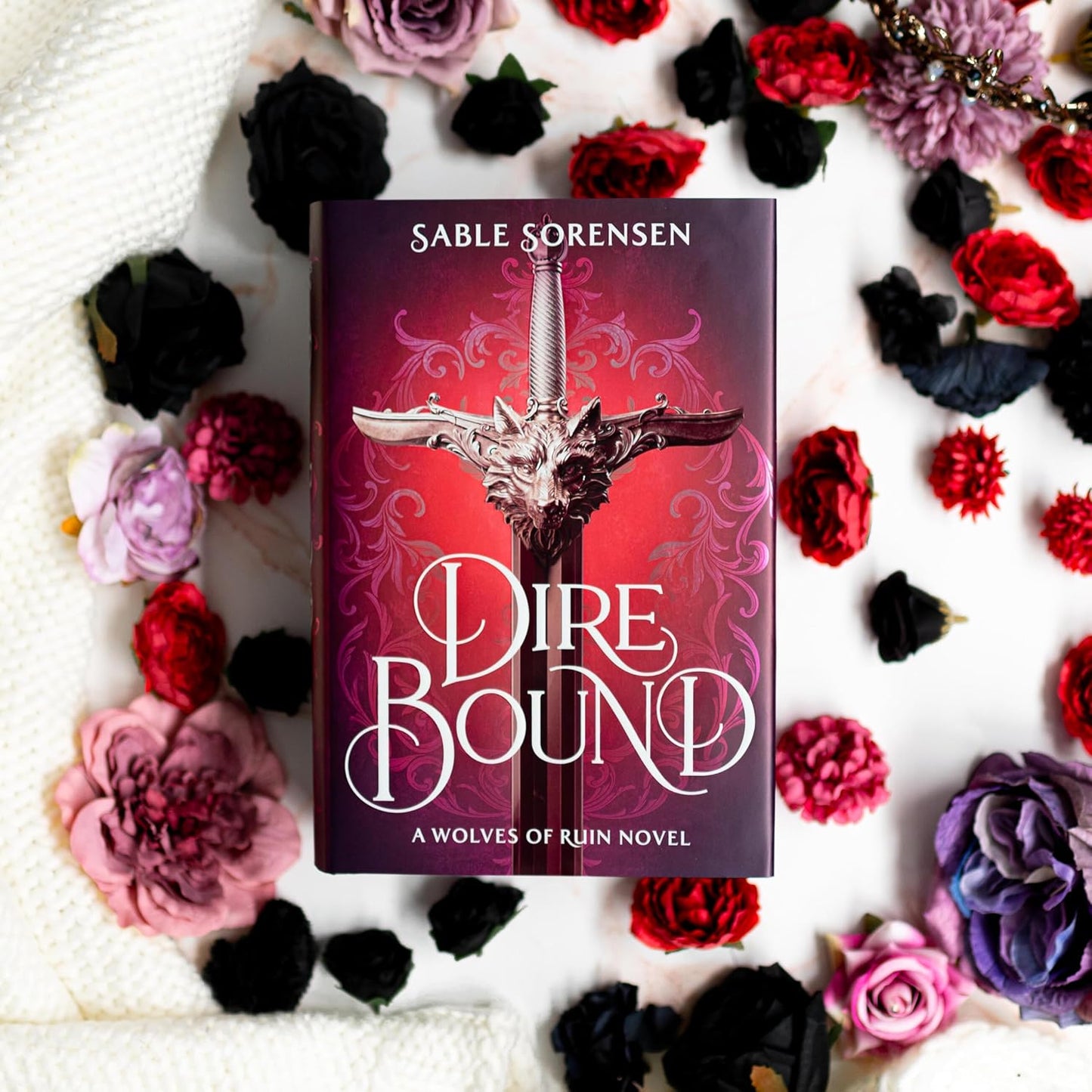 Dire Bound (Deluxe Limited Edition) (The Wolves of Ruin, 1)