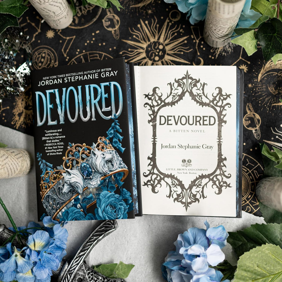 Devoured (Deluxe Limited Edition): A Bitten Novel (Volume 2)
