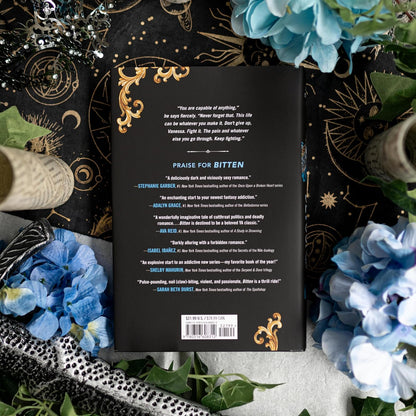 Devoured (Deluxe Limited Edition): A Bitten Novel (Volume 2)