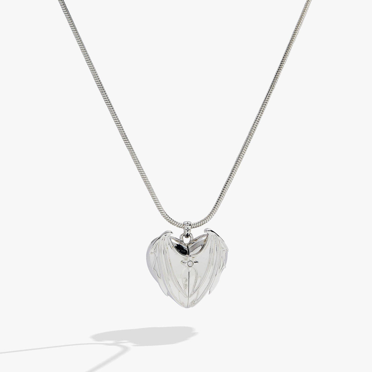 A Court of Thorns and Roses Velaris Heart Locket Necklace