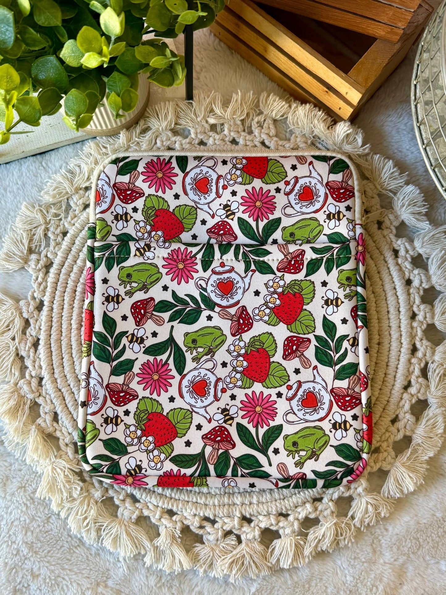 8x10 Strawberry Book Sleeve | Book Sleeve | Kindle Storage
