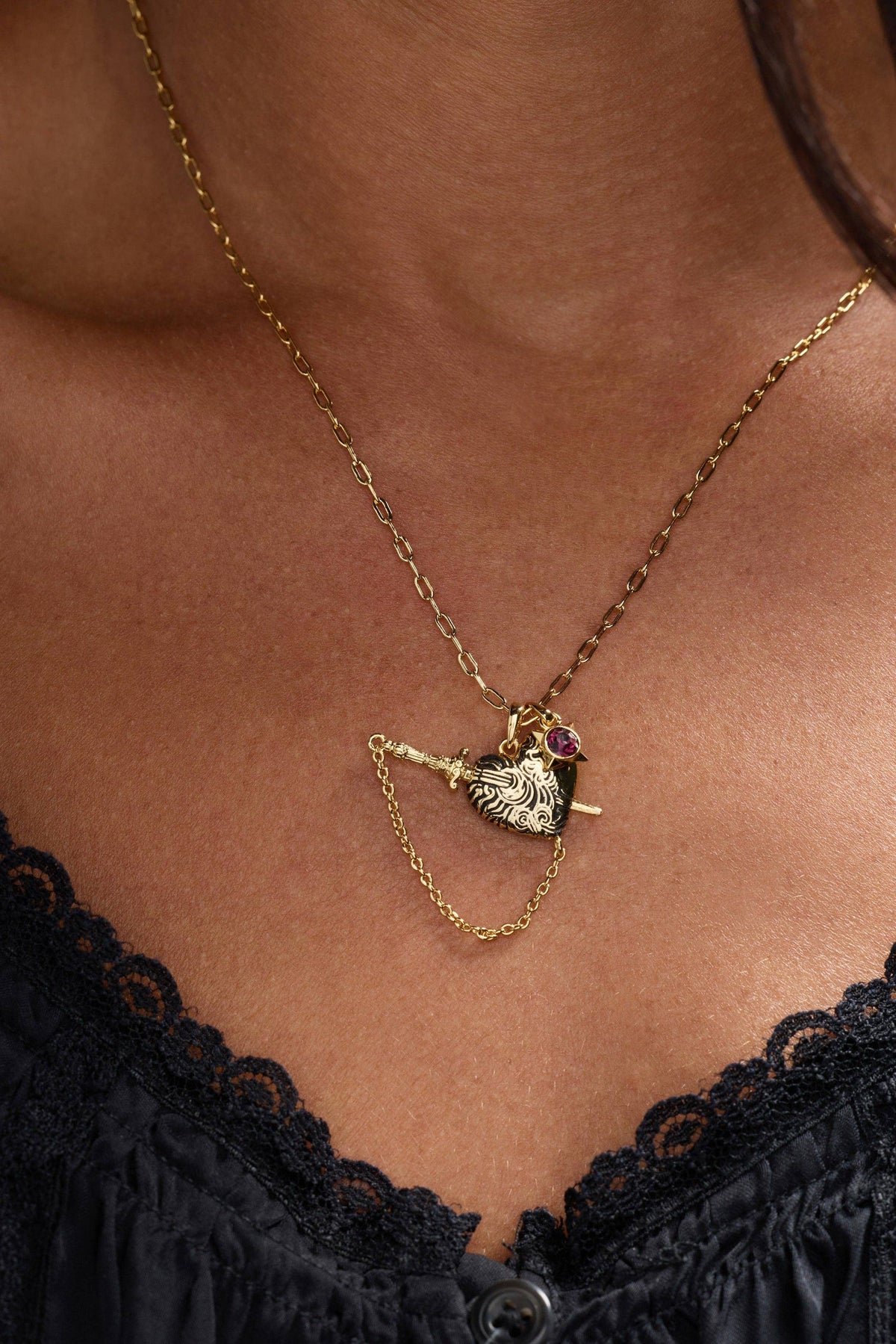 ACOTAR Wings and Ruin Sliding Dagger Heart Necklace