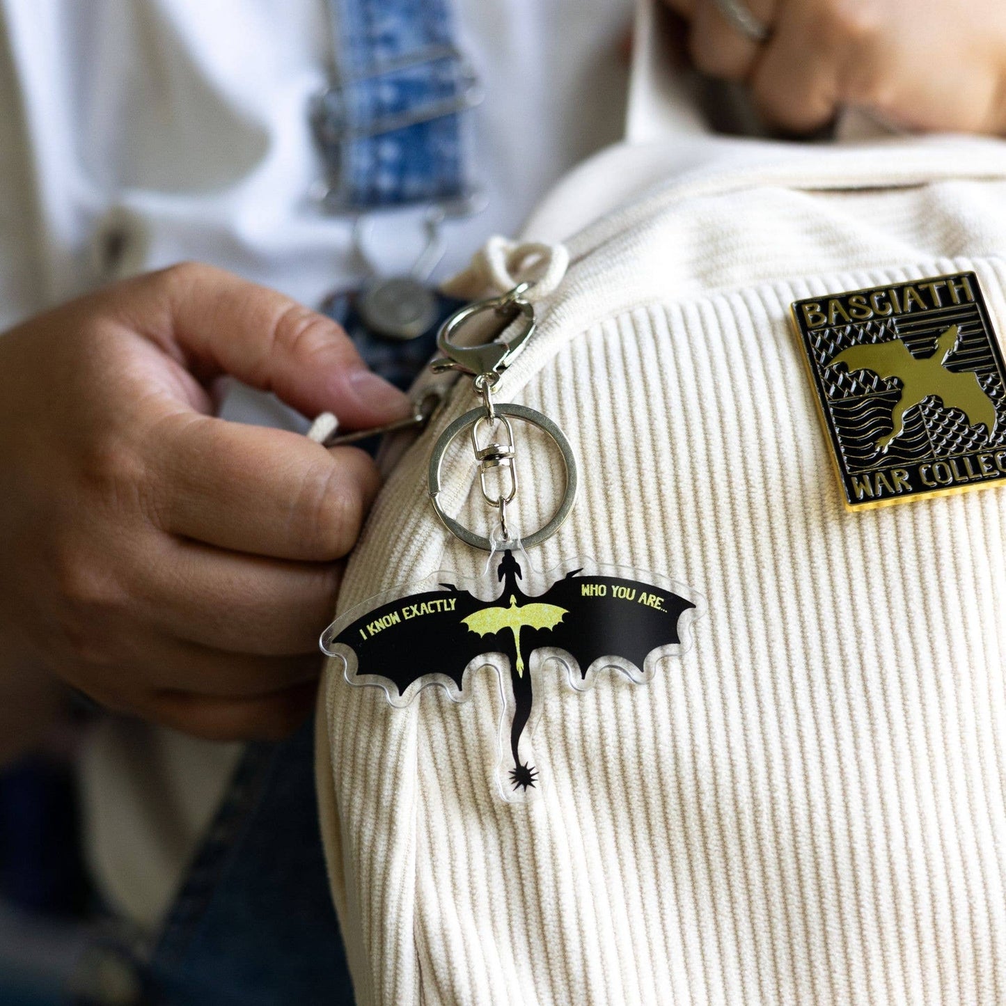 Violet's Relic Keychain | Fourth Wing