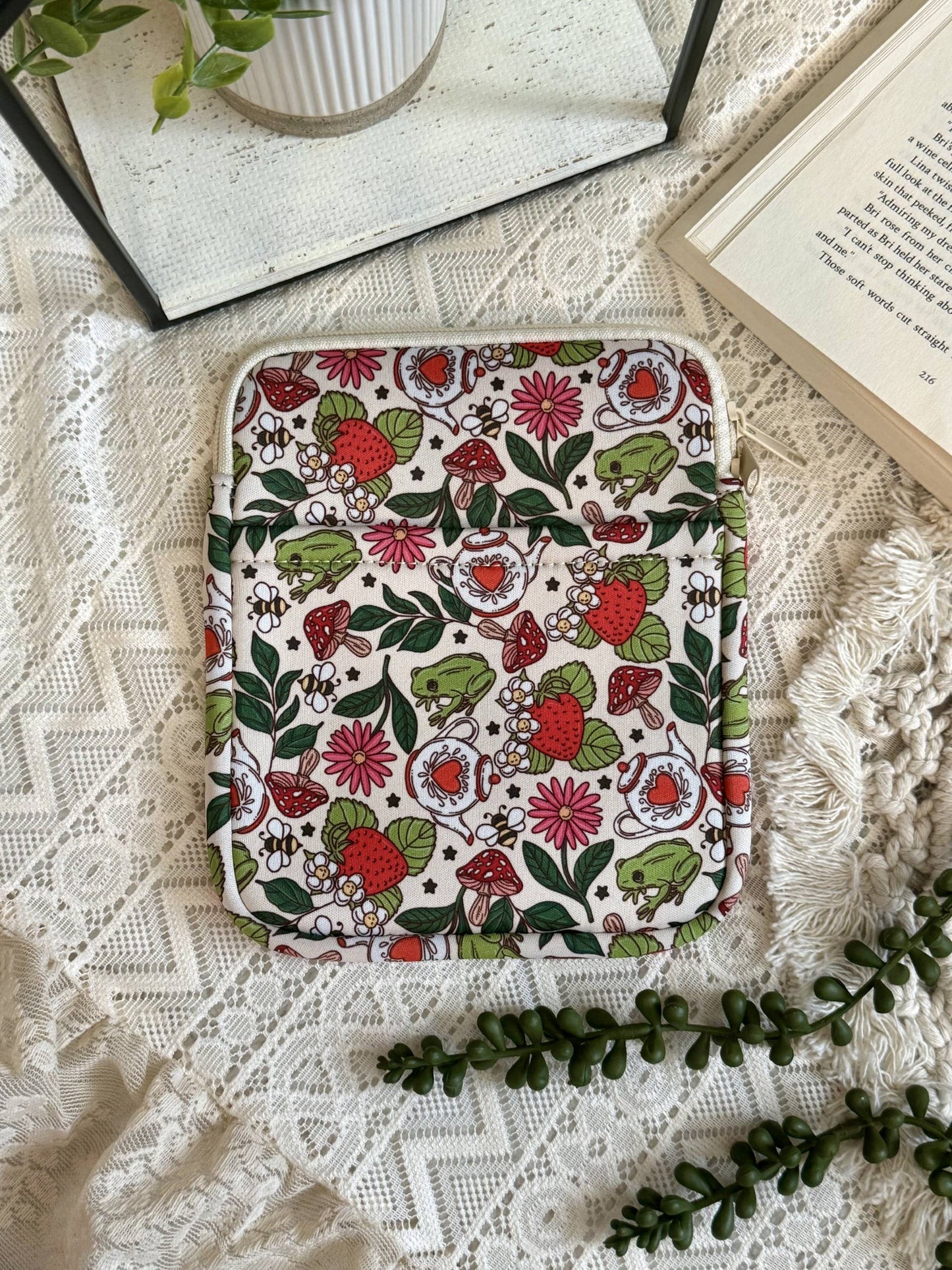 8x10 Strawberry Book Sleeve | Book Sleeve | Kindle Storage